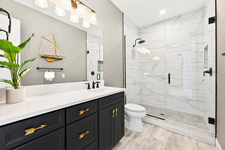 Fourth full bath.