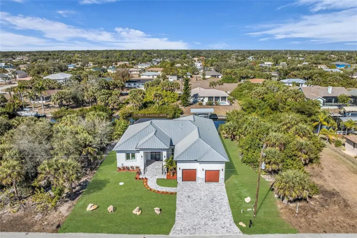 18702 Arapahoe Circle, Port Charlotte, FL 33948 – Single-Family Home