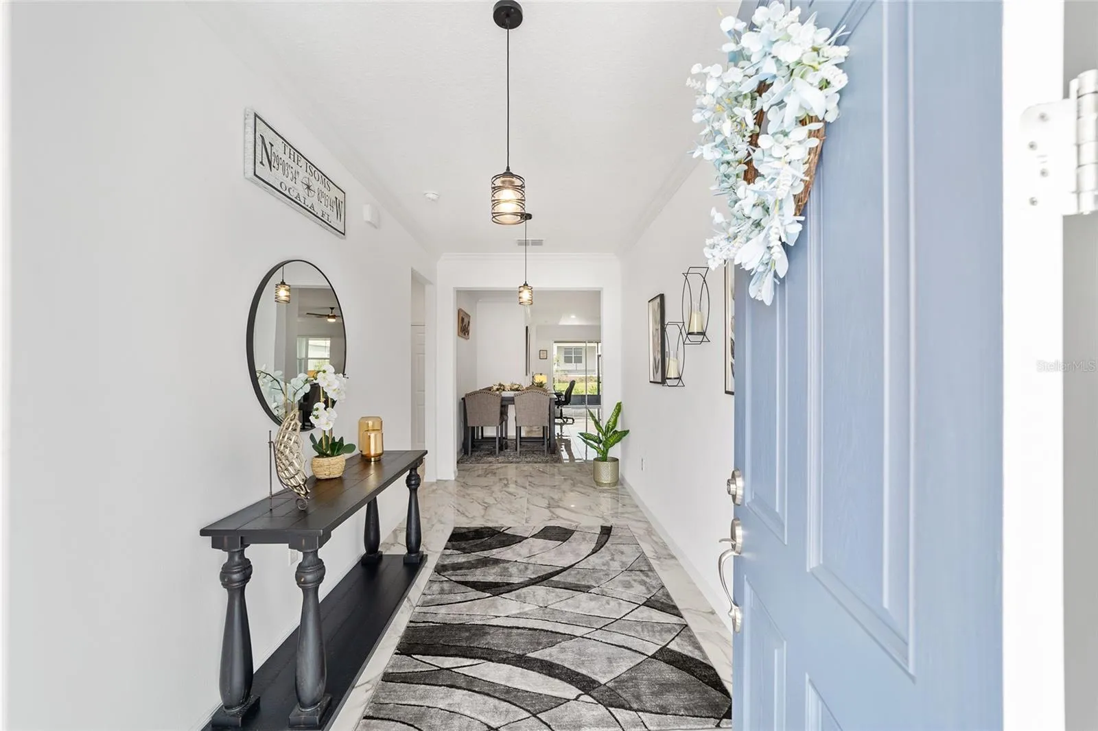Entrance - Front door to foyer
