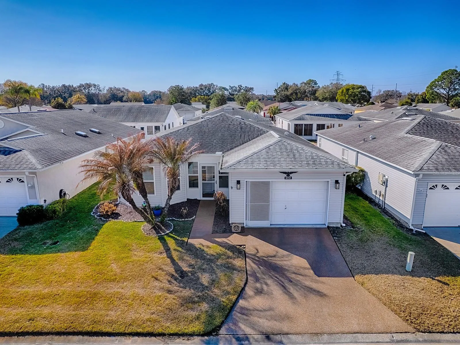 LOVELY LANDSCAPING AND CURB APPEAL