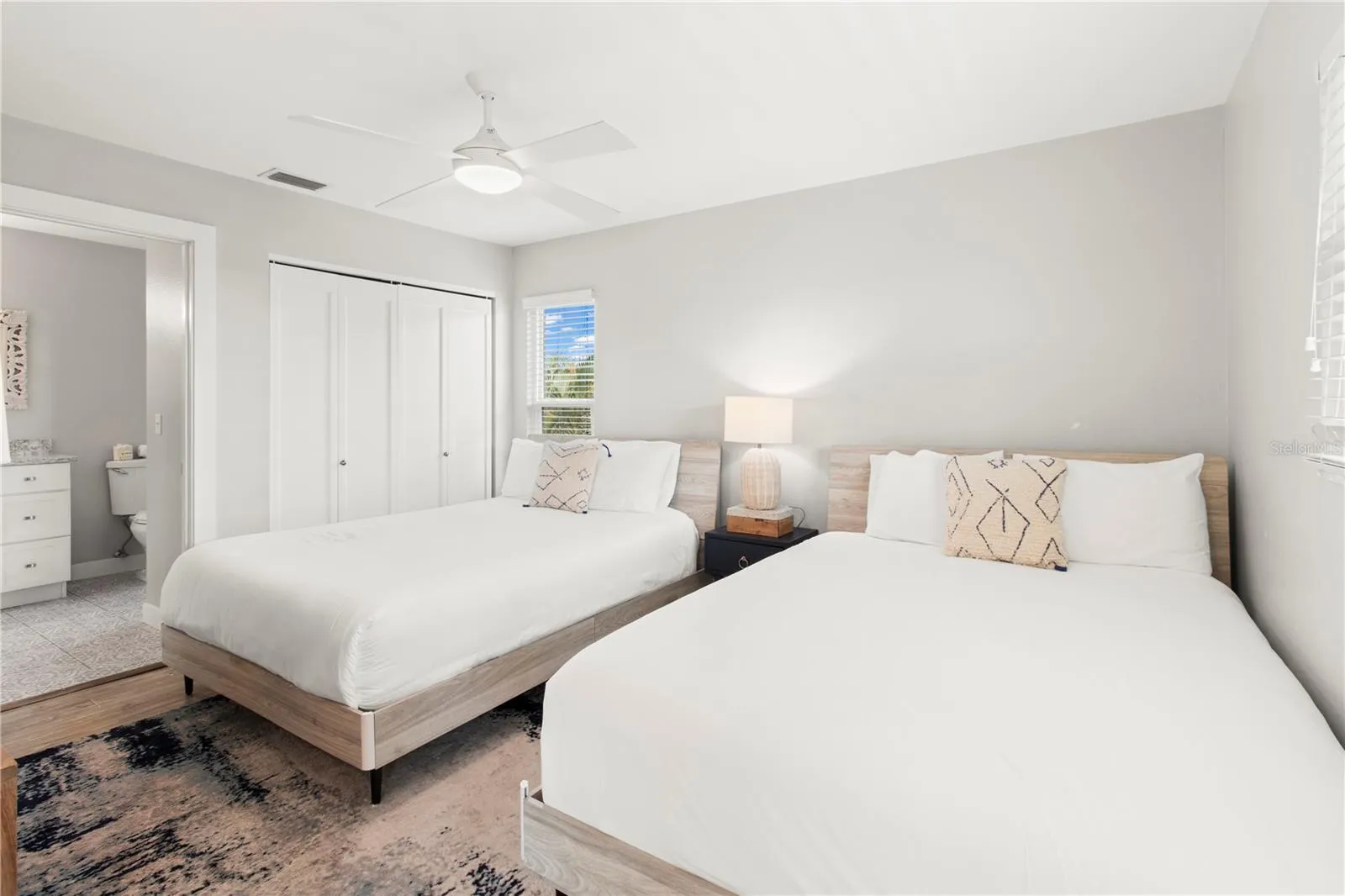 2nd guest bedroom with 2 queens beds