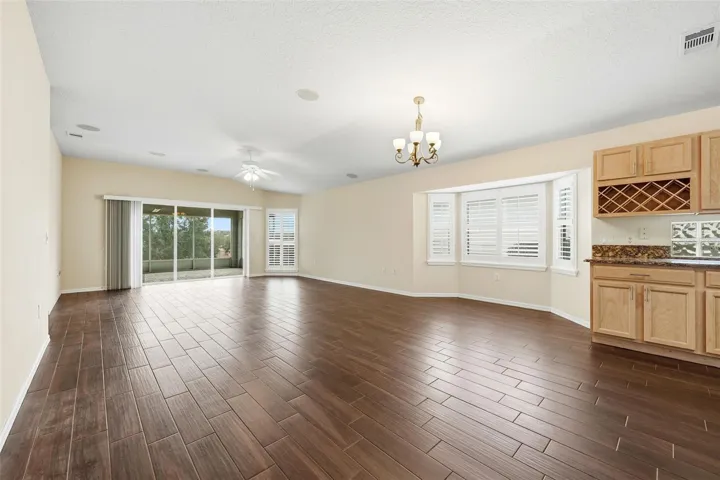 Great Room and Dining Combination