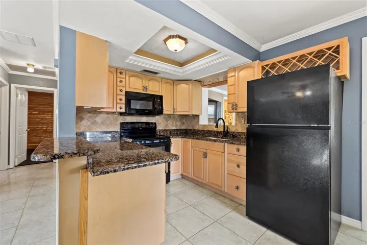 KitchenApprox Dim: 7x13