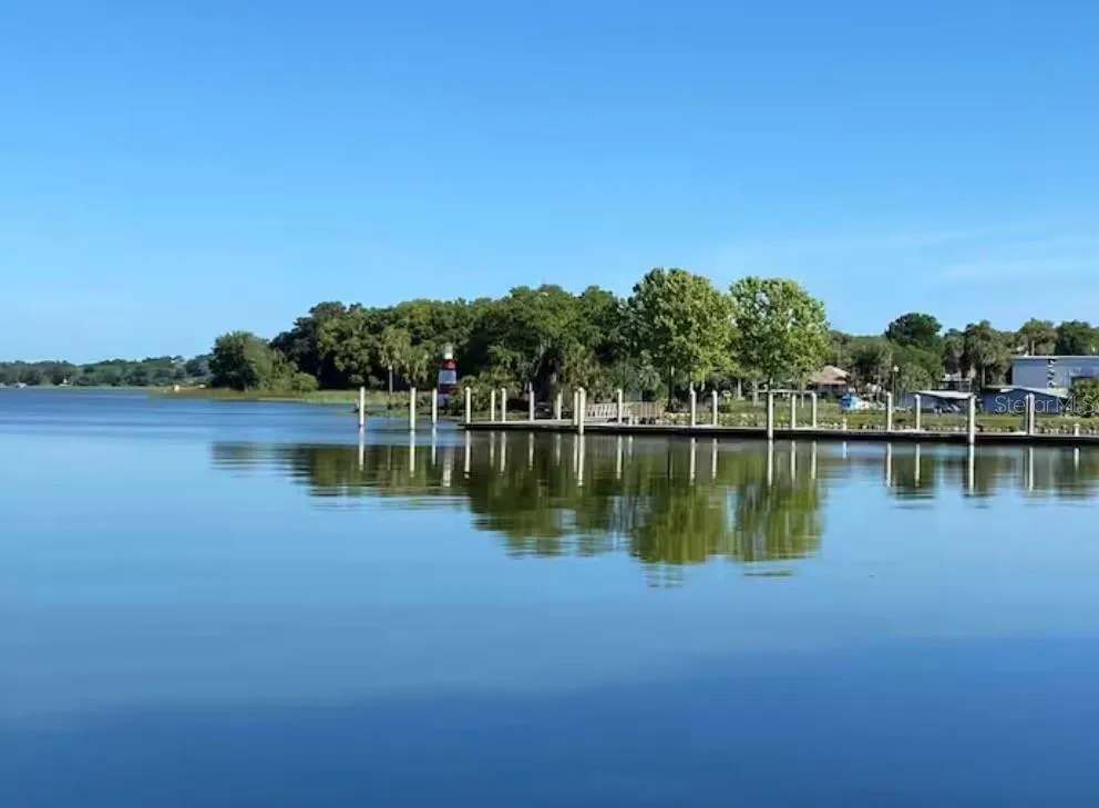 Lake Dora