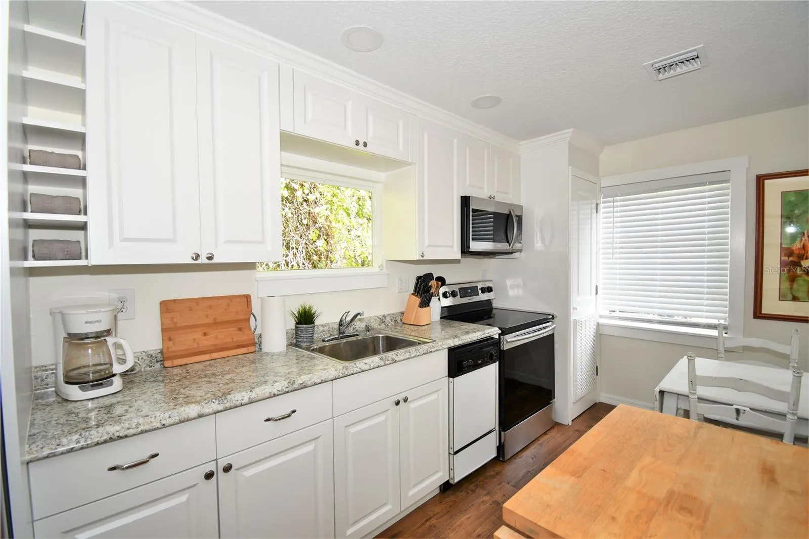Apartment Kitchen