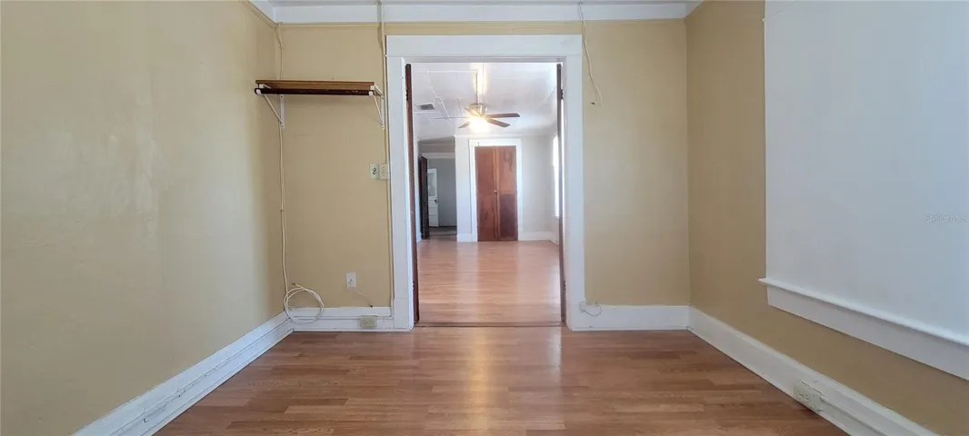 1840 Upstairs 3/1
