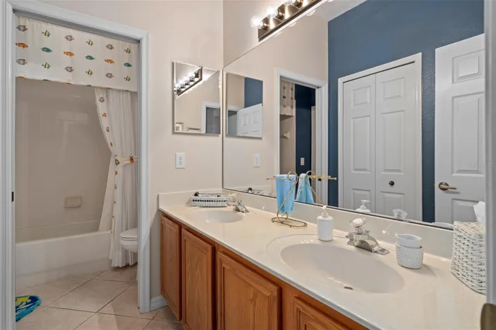 Bathroom 2 doubles as a Pool Bath