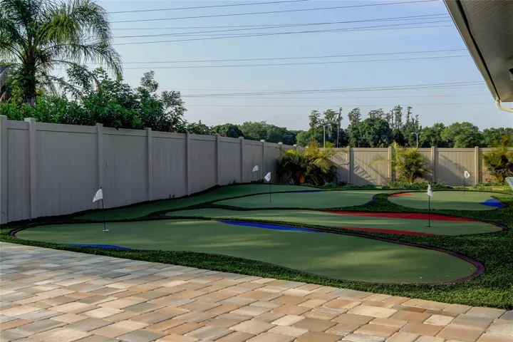 Ardea Country Club - Putting Green area