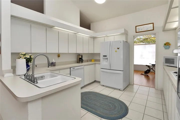 GREAT COUNTER TOP SPACE