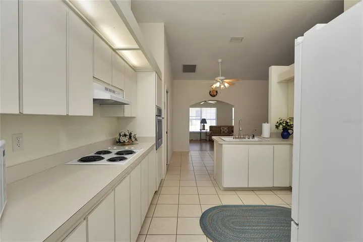 INVITING KITCHEN