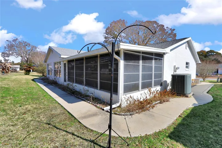 REAR OF HOME