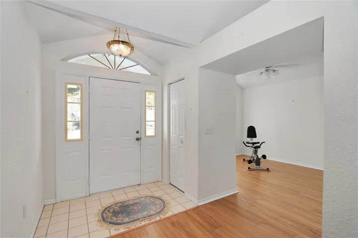 FOYER