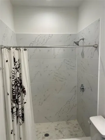 Junior Master Bath