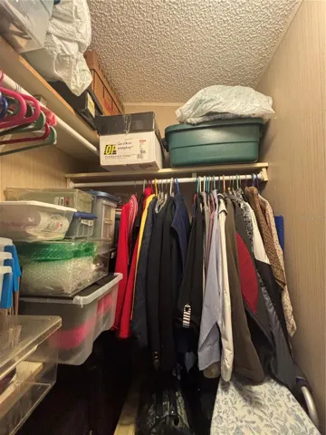 walk in closet