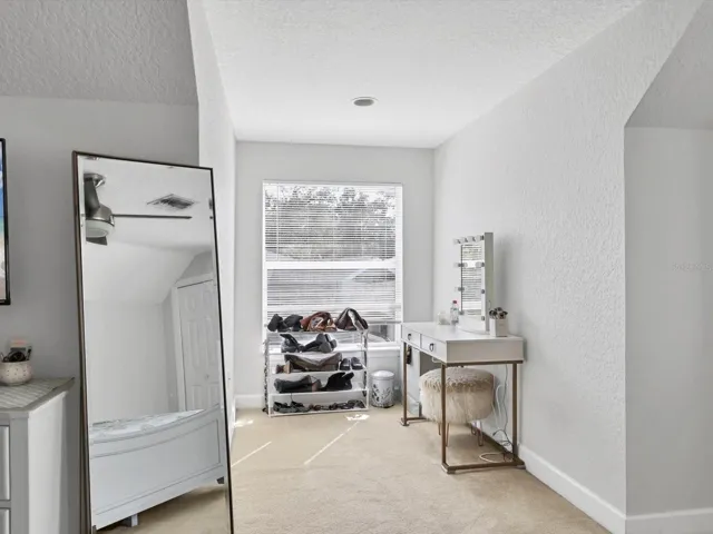Window Alcove is 6X10