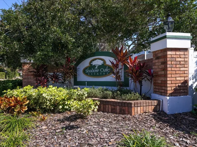 Shadow Oaks Estates Neighborhood