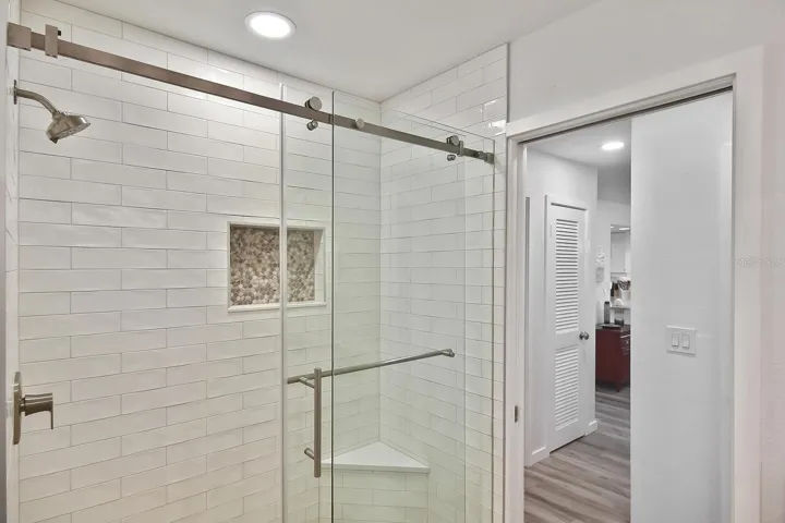 Secondary bathroom