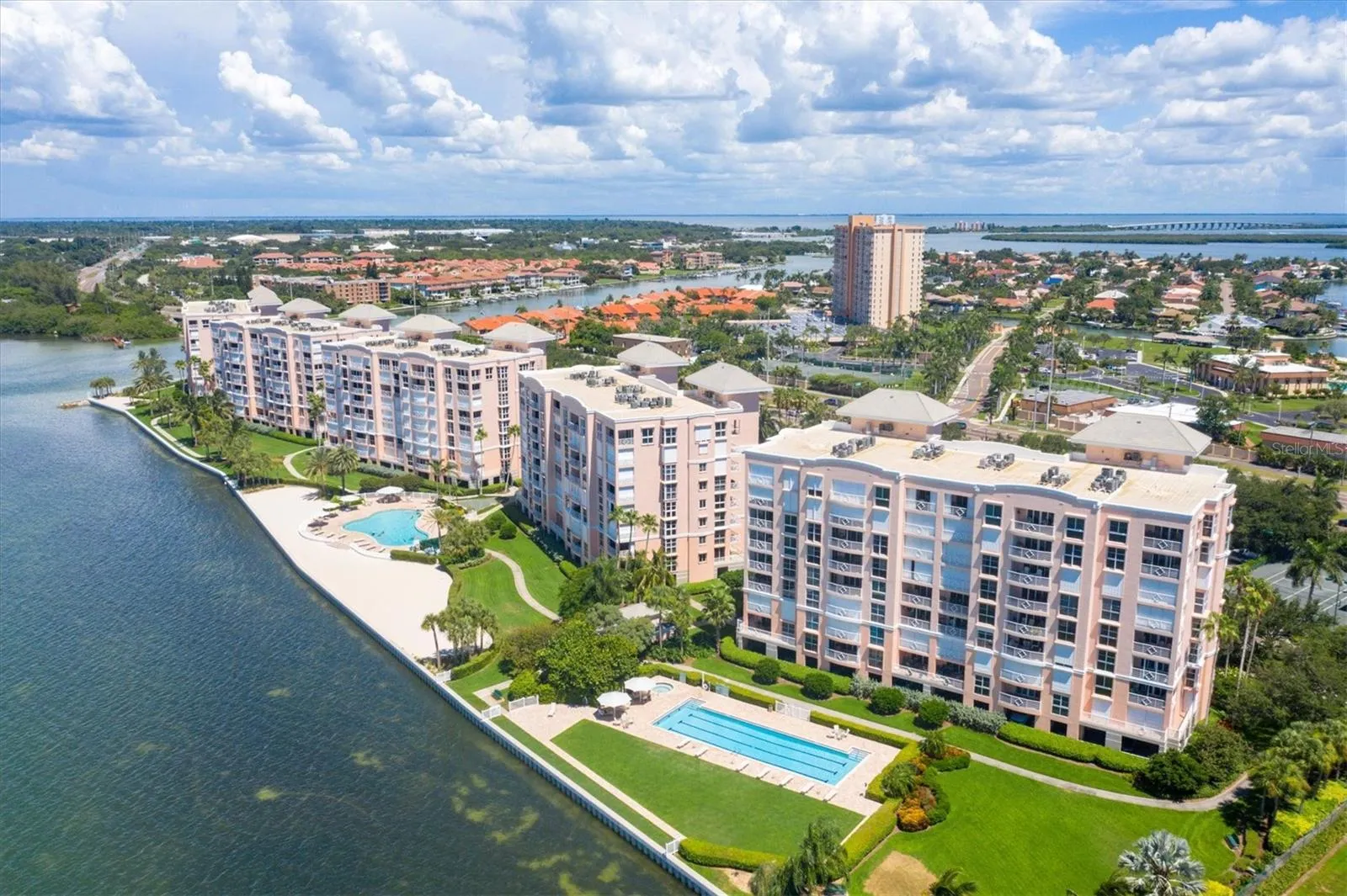 Complex waterfront