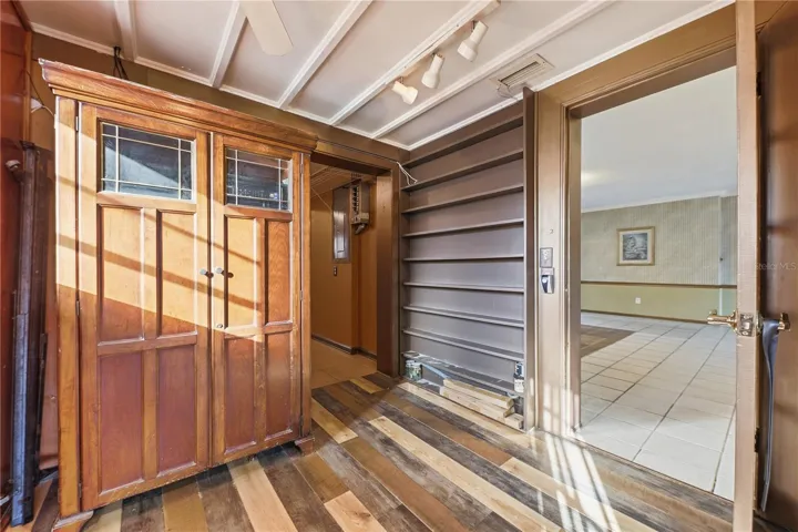 1170