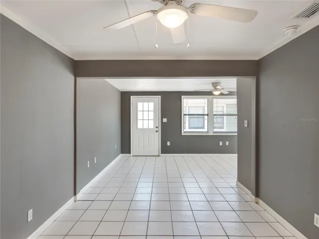 Easy to maintain ceramic tile Throughout