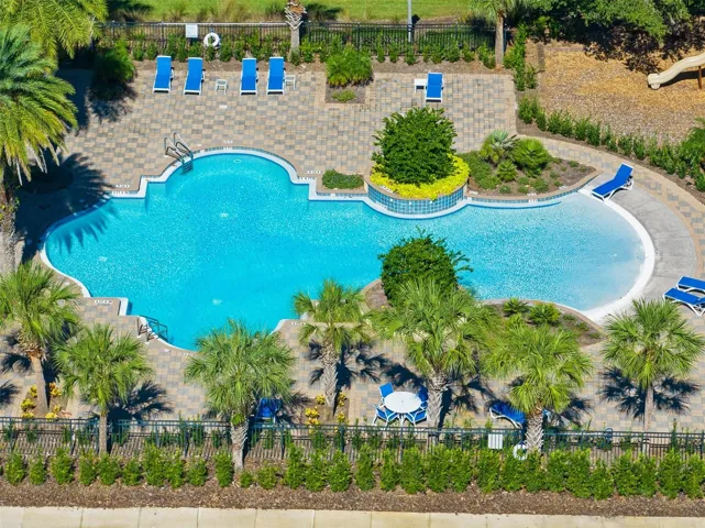 Community pool