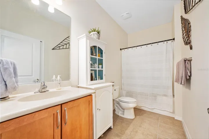 Main hall bath