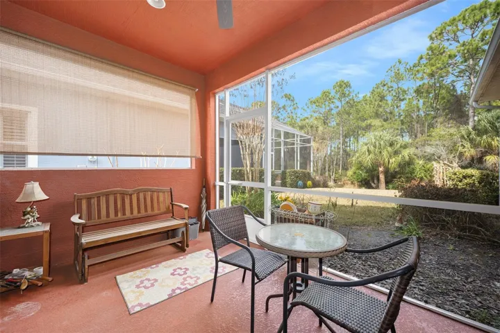 Screened-in lanai