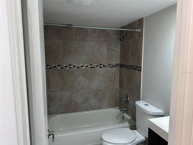 Upstairs guest bathroom