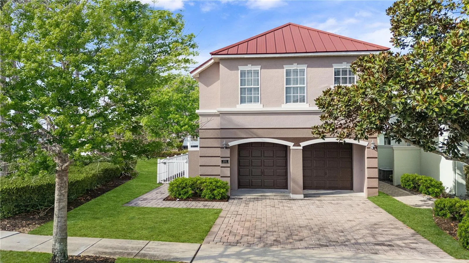 Garage &amp; Detached In-Law Apartment