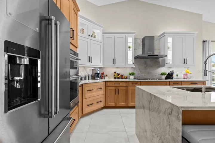 Kitchen w Waterfall Quartz Island