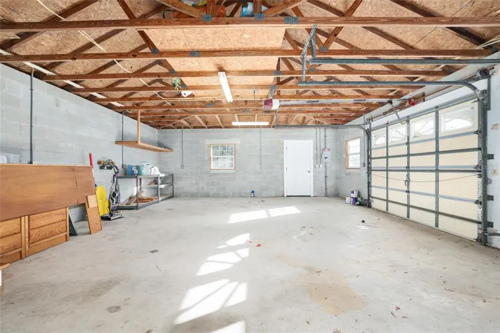 Detached Garage