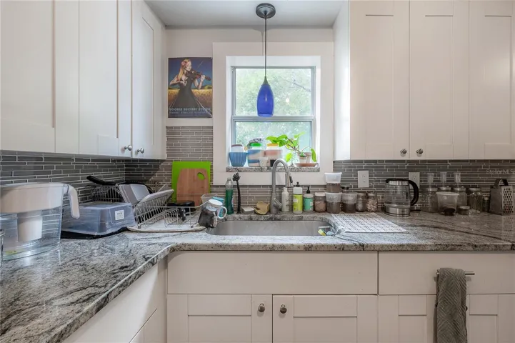 main house kitchen