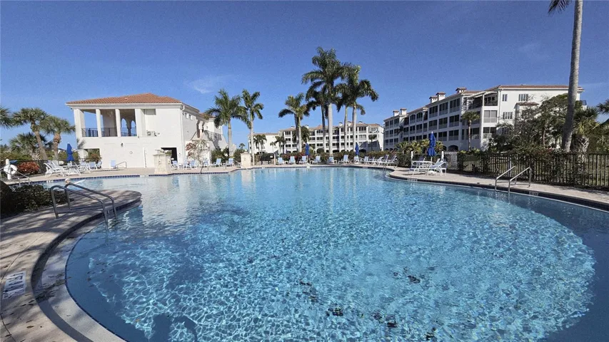 Large heated pool + spa