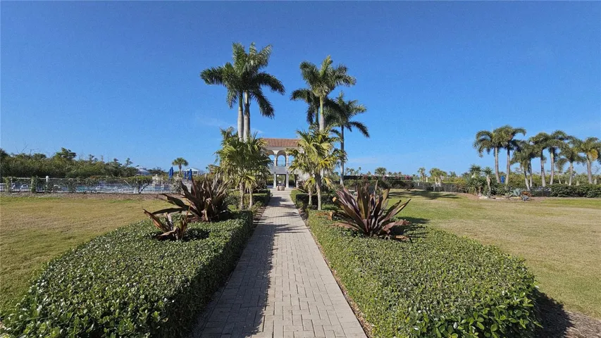 Walkway to intracoastal
