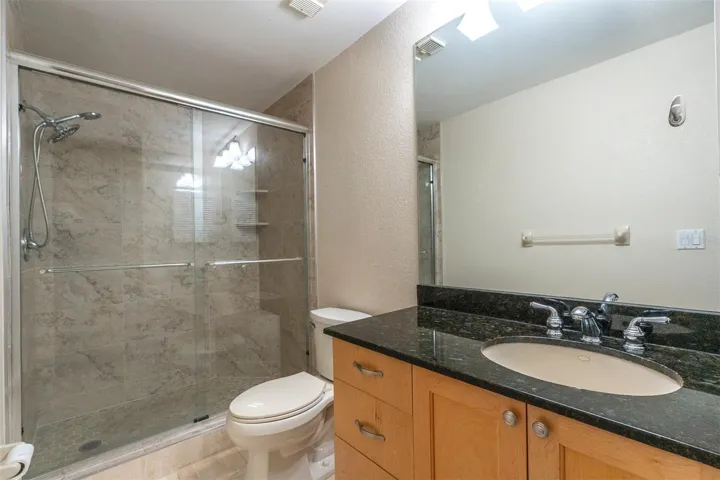 2nd floor primary bathroom