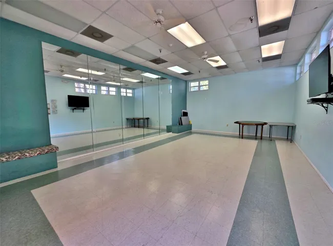 Exercise RoomView from unit