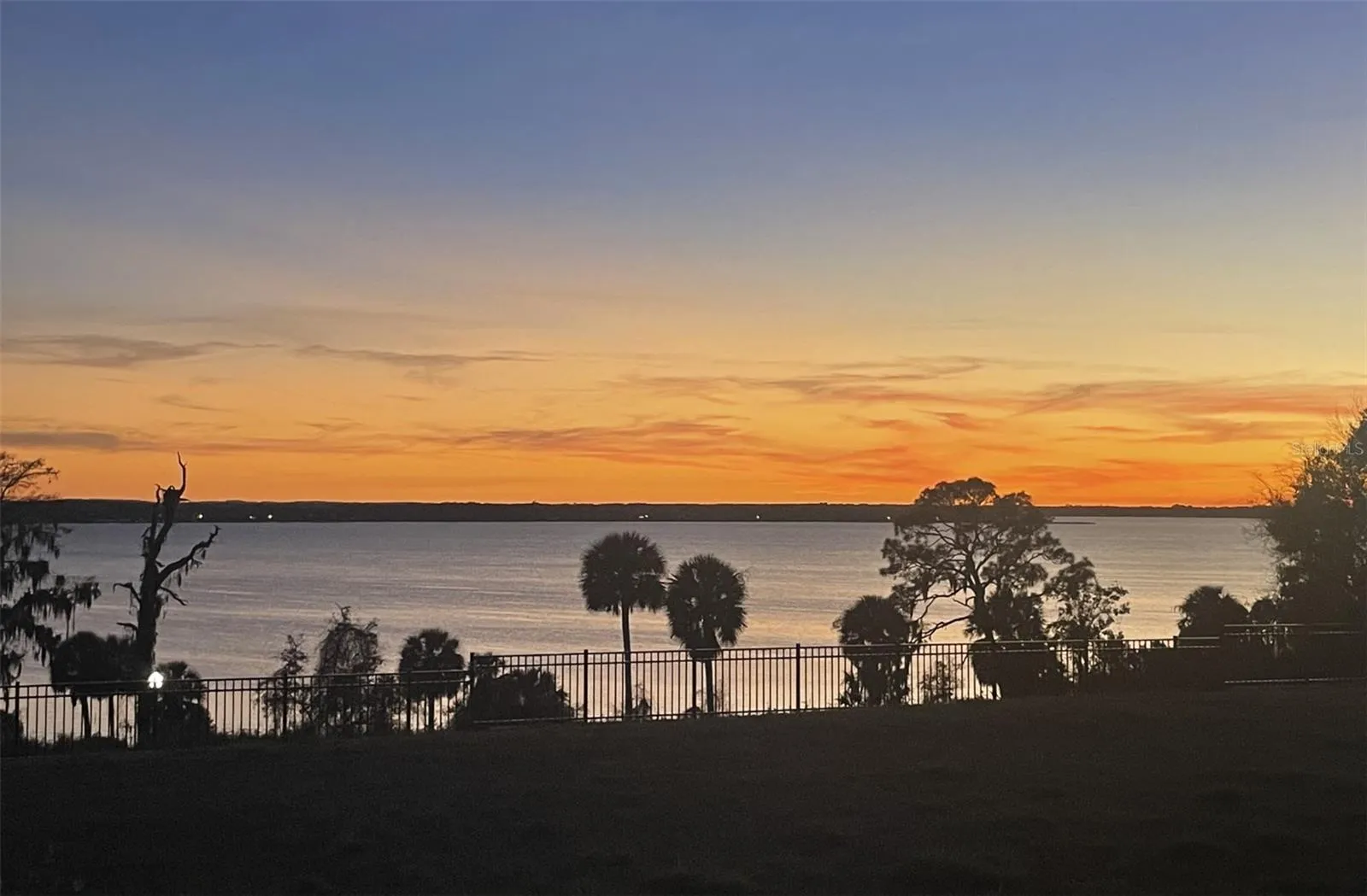 Lake Dora sunset view from private park