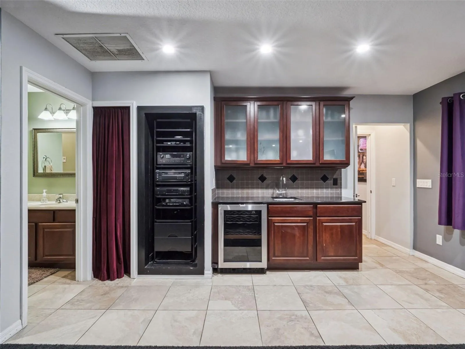 Theater Mini Kitchenette