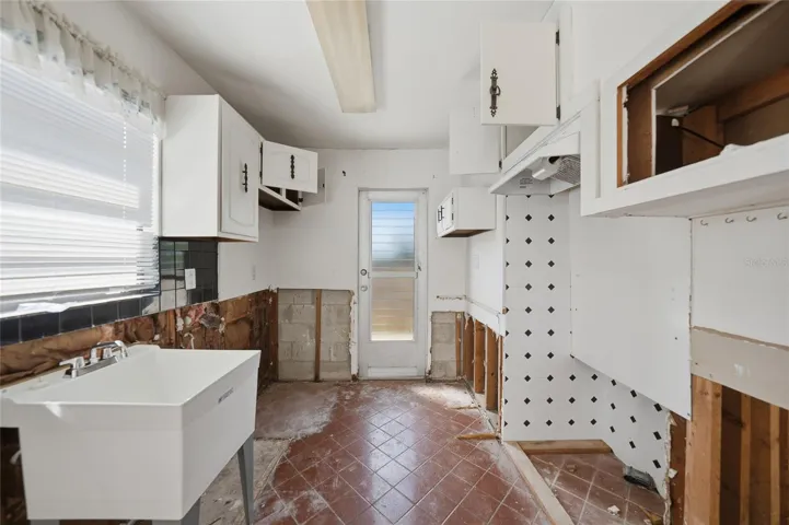Potential remodel of Guest suite kitchen