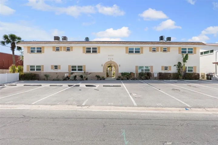 Unit comes with tandem parking for 2 cars with additional guest parking on the side of the building