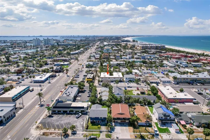 Condo is located on the beach side of Gulf Blvd. so no crossing busy streets to get to the sand