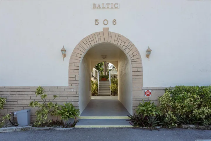 506 71st AVESt. Pete Beach
