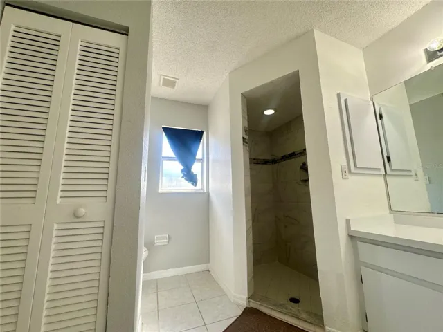 primary en suite bath