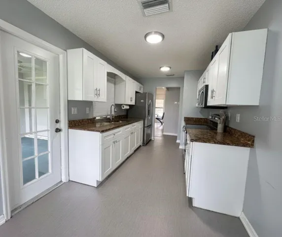 kitchen empty