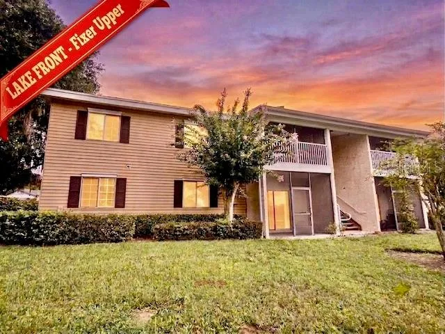 Hard to find lake front condominium in Altamonte Springs. Needs TLC.