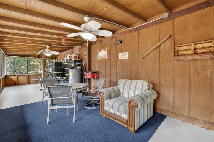 Screened in porch