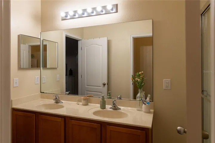 Dual Sinks in Master Bathroom