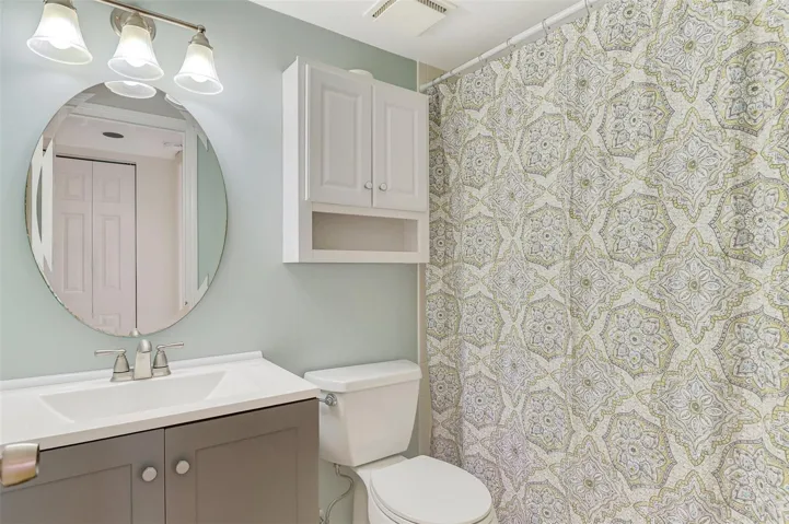 Main Bathroom