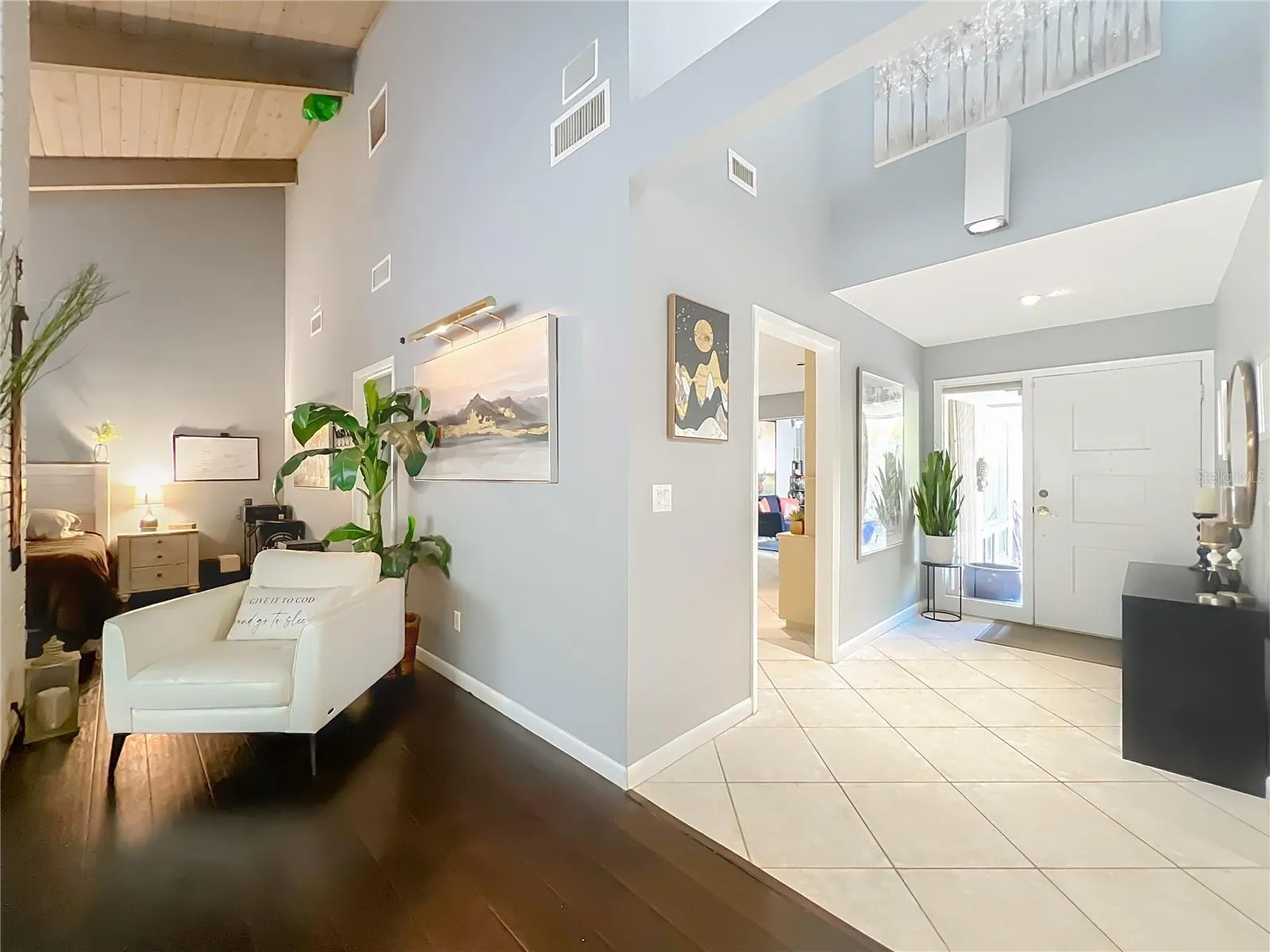 View of Entryfrom Living room