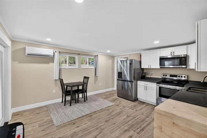 In-law Suite Living Area16'x15'